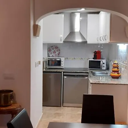 Acogedor En - 50m Playa - Wifi - Aire Acondicionado Апартаменты *